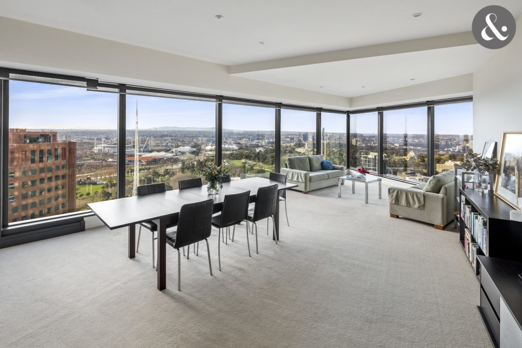 4202/7 Riverside Quay
