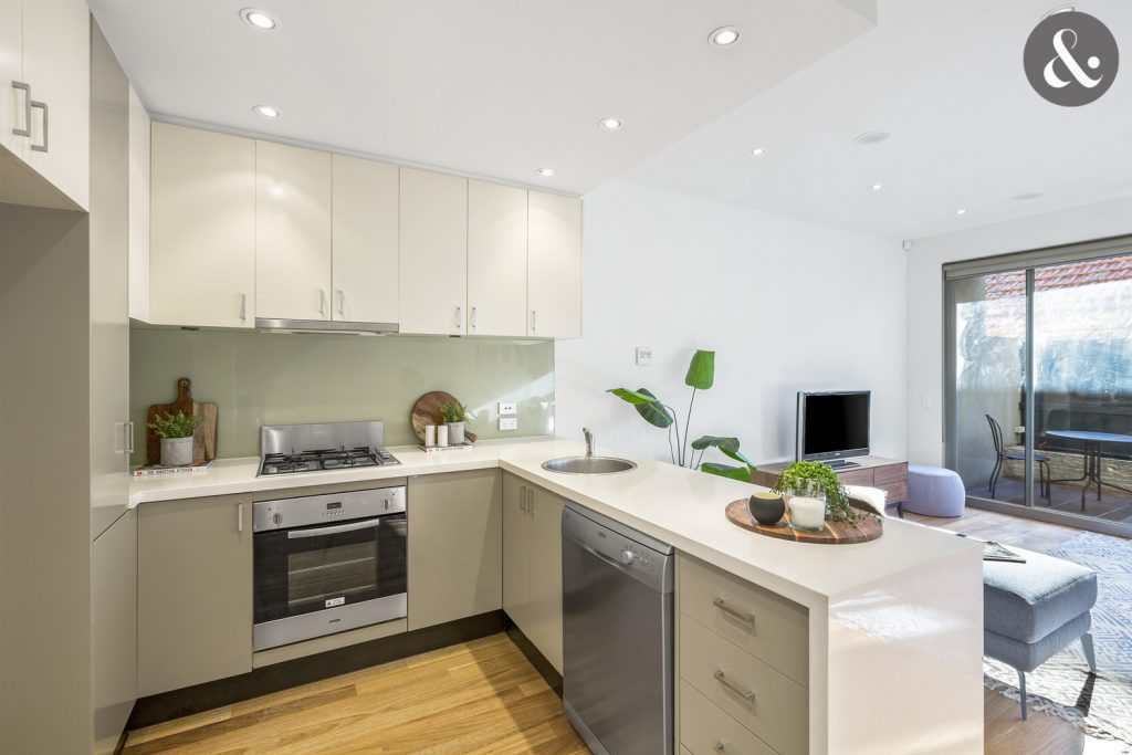 3/386 Dandenong Road
