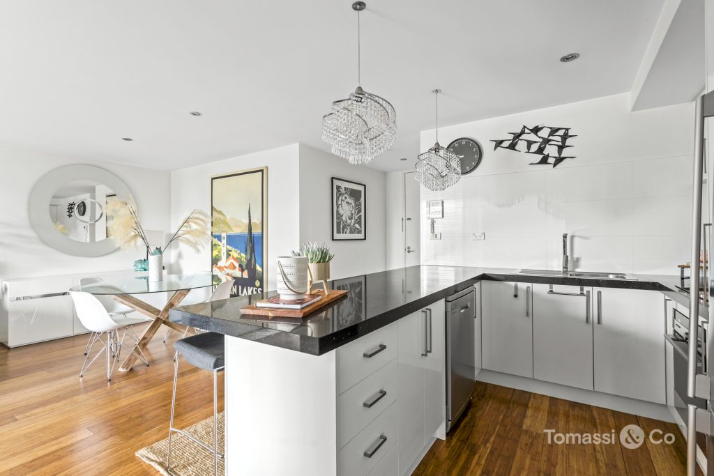 207/633 Church Street