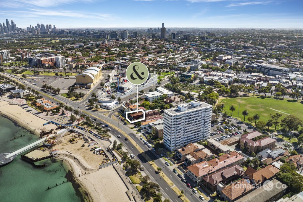 4/5 Marine Parade
